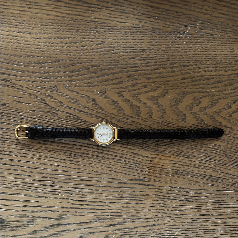 Vintage ROCHAS Paris Woman’s Watch Gold Tone Quartz Leather Band Dress Watch - Picture 5 of 7